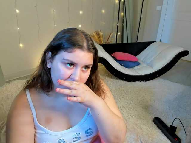 Maya-Raay live cam on BongaCams