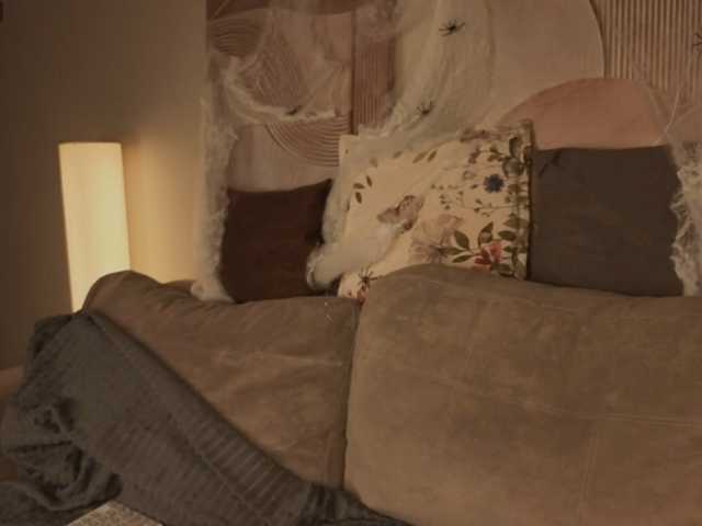 Maya-Raay live cam on BongaCams