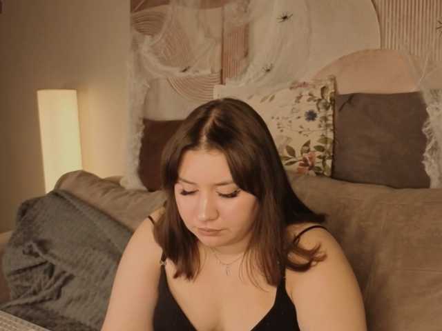 Maya-Raay live cam on BongaCams