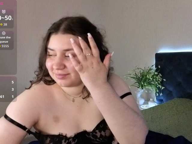 Maya-Raay live cam on BongaCams