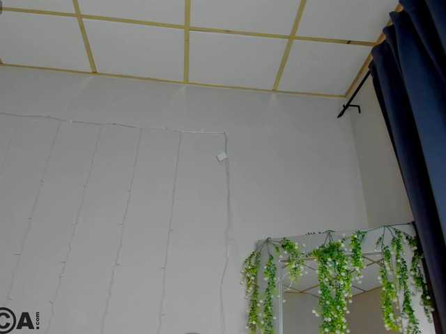 Maya-Raay live cam on BongaCams