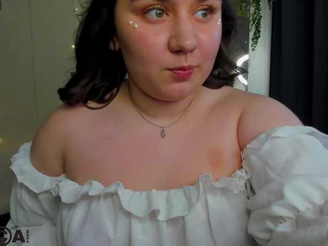 Maya-Raay live cam on BongaCams