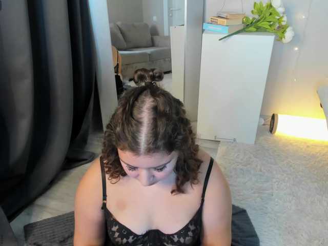 Maya-Raay live cam on BongaCams