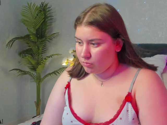 Maya-Raay live cam on BongaCams