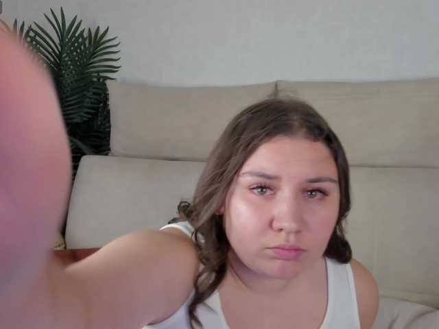 Maya-Raay live cam on BongaCams