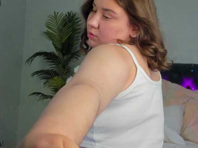 maya-raay live sex show