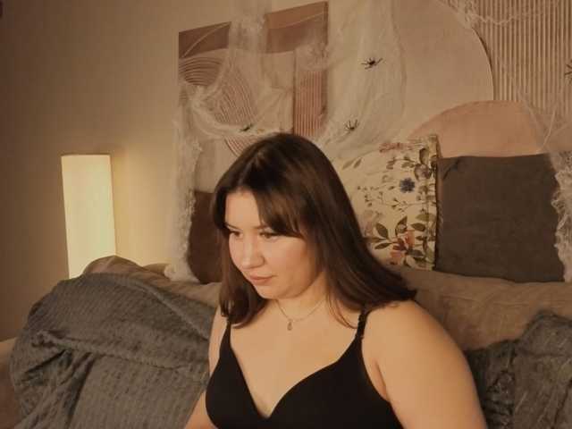 le modèle Maya-Raay est en webcam porno dans un show sur le site bongacams, il possède les tags suivants: White/Caucasian,Brunette,Shaved