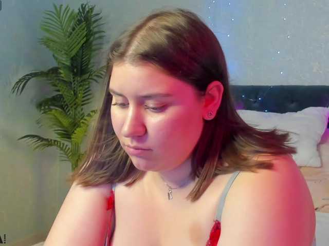 Maya-Raay live cam on BongaCams