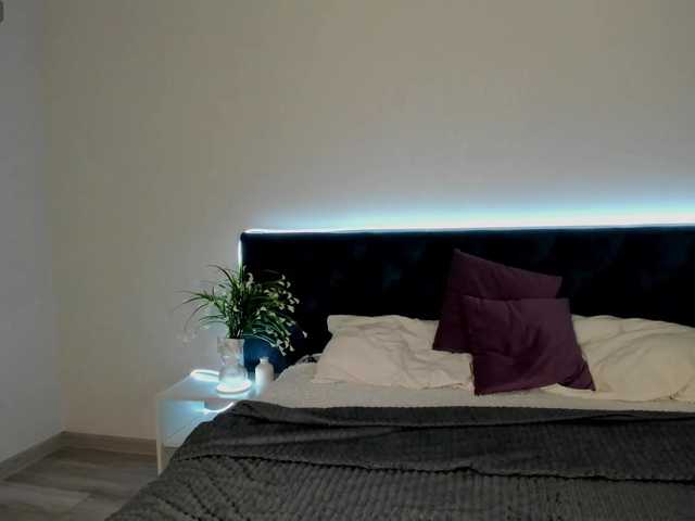 Maya-Raay live cam on BongaCams