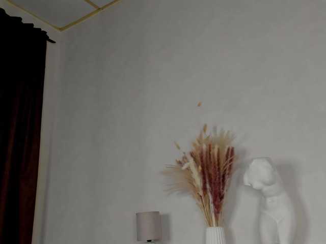 Maya-Raay live cam on BongaCams