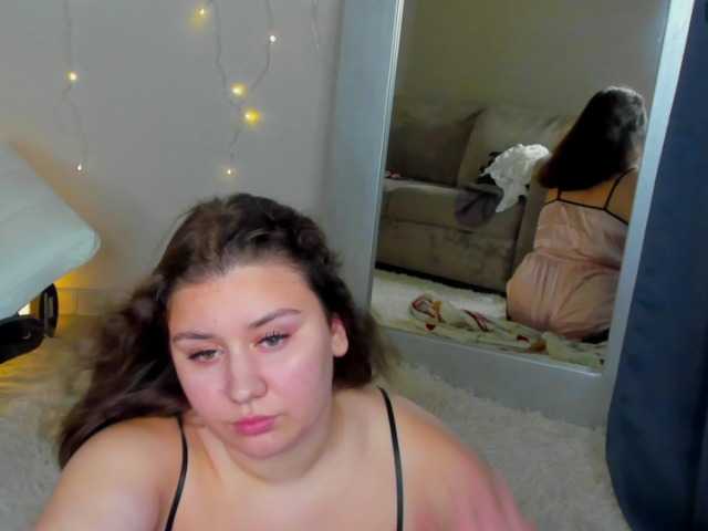 Maya-Raay live cam on BongaCams