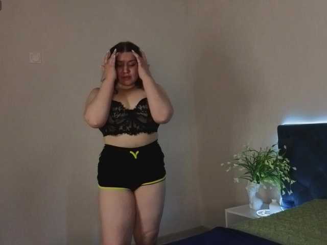 Maya-Raay live cam on BongaCams
