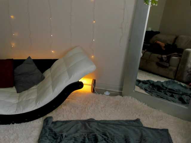 Maya-Raay live cam on BongaCams