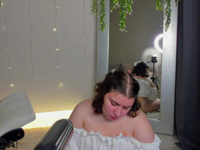 Maya-Raay live cam on BongaCams