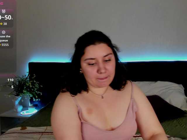 Maya-Raay live cam on BongaCams