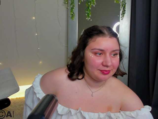 Maya-Raay live cam on BongaCams