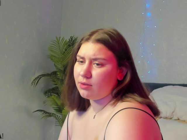 maya-raay live sex show
