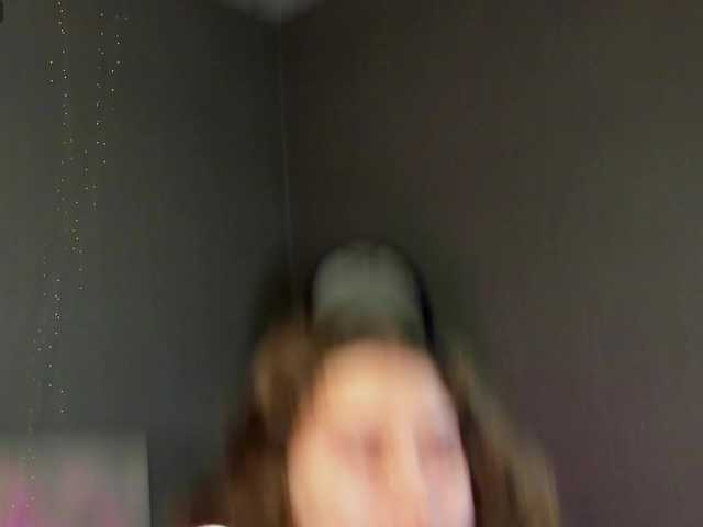 Maya-Raay live cam on BongaCams