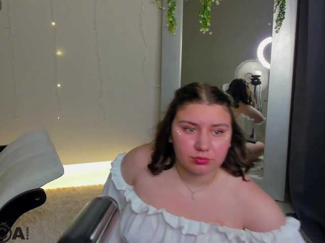 Maya-Raay live cam on BongaCams