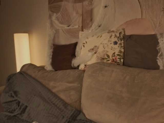 Maya-Raay live cam on BongaCams