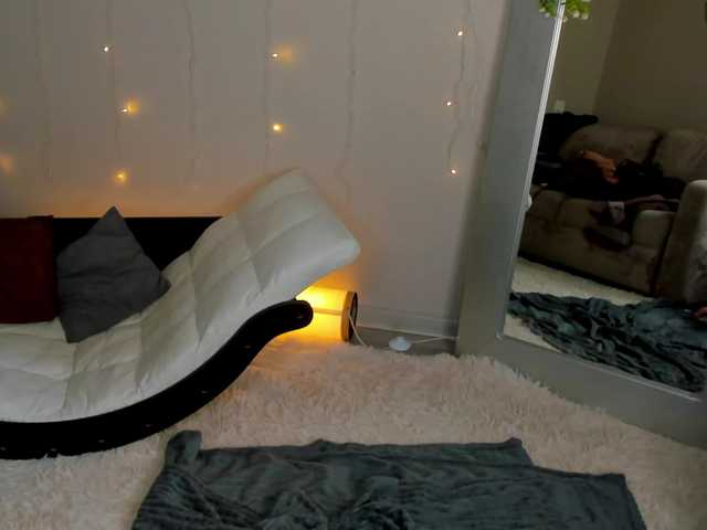 Maya-Raay live cam on BongaCams