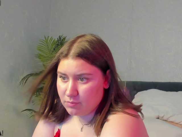 Maya-Raay live cam on BongaCams