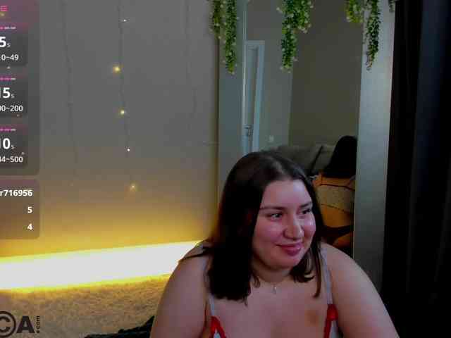 maya-raay's live room