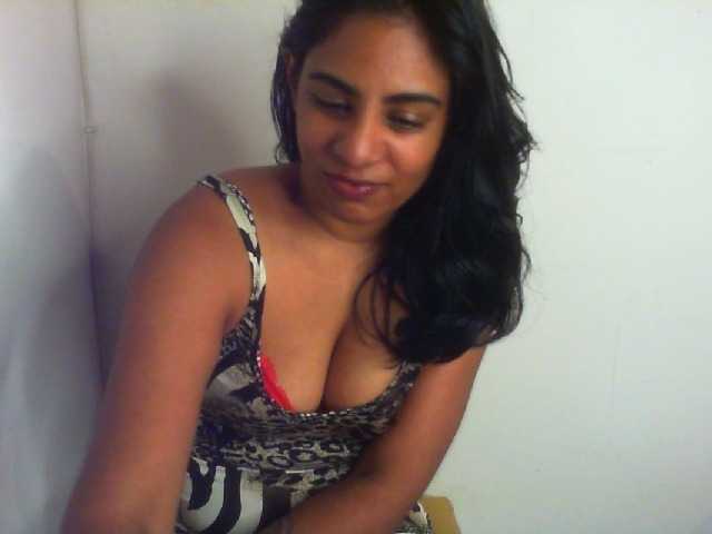 indianmishka live cam on BongaCams
