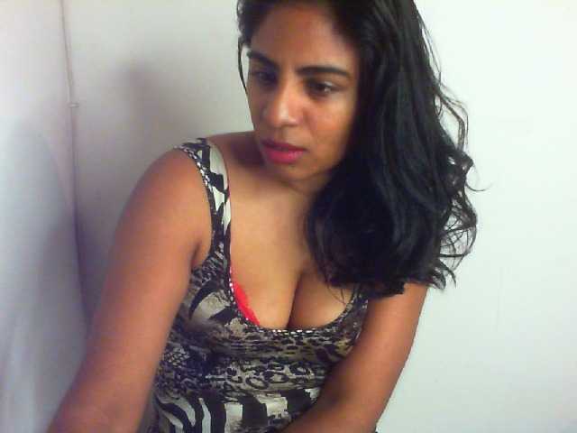 indianmishka live cam on BongaCams