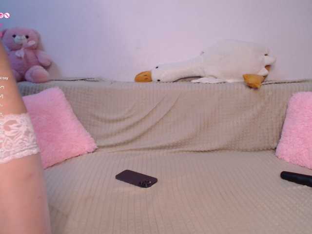 lovely-V live cam on BongaCams