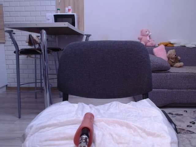 lovely-V live cam on BongaCams