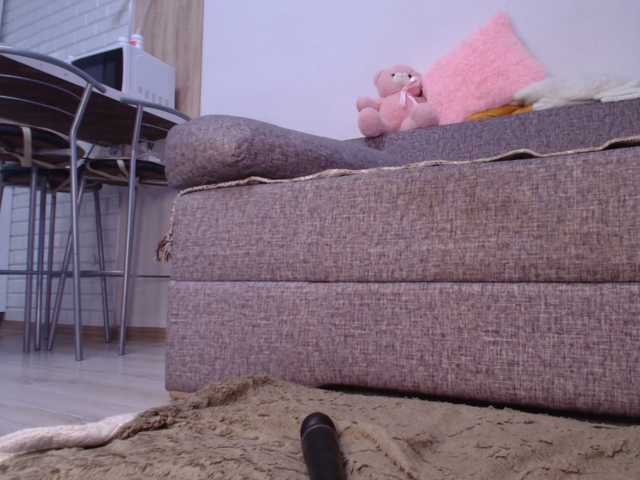lovely-V live cam on BongaCams