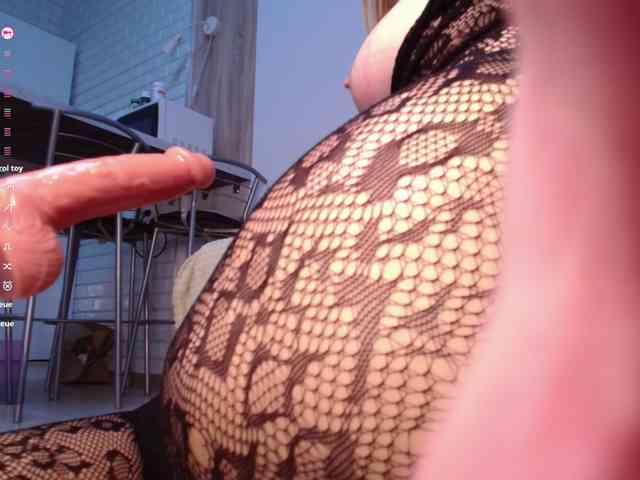 Model: lovely-V