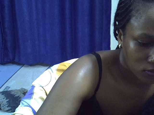 Sexyevonne, 24 y/o - Live Cam on BongaCams