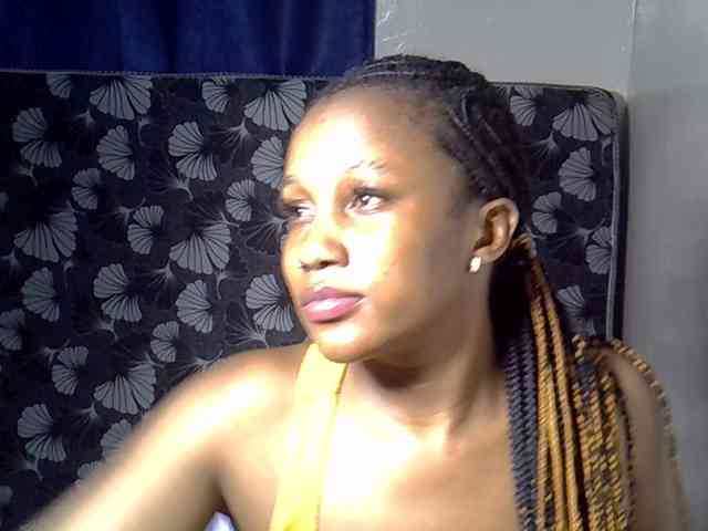 Sexyevonne webcam