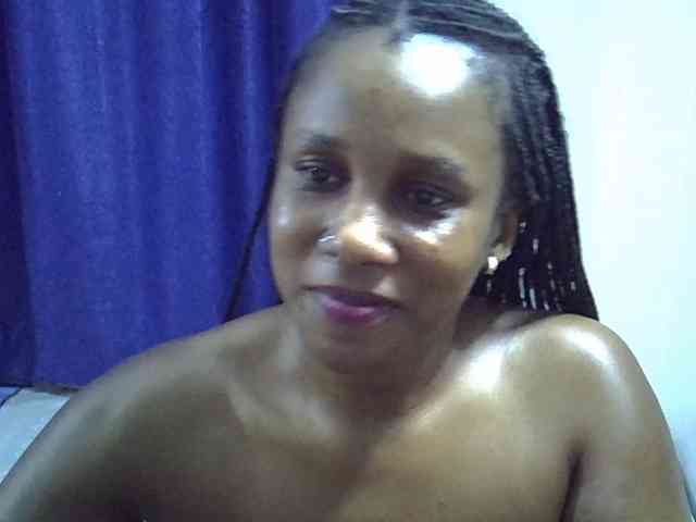 Sexyevonne webcam