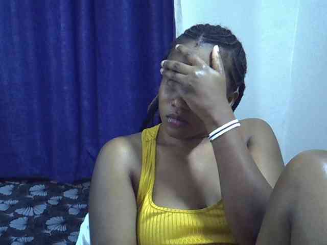 Sexyevonne webcam