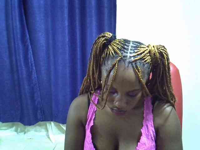 Sexyevonne webcam