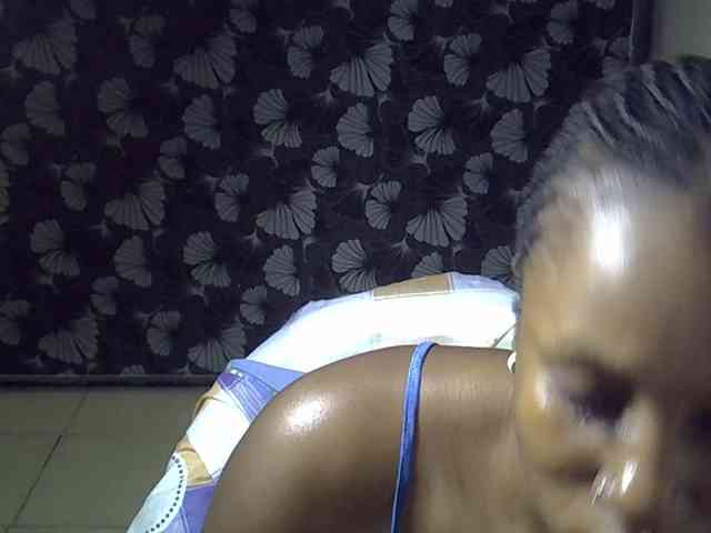 Sexyevonne webcam