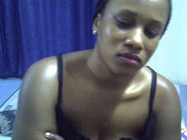 Sexyevonne webcam