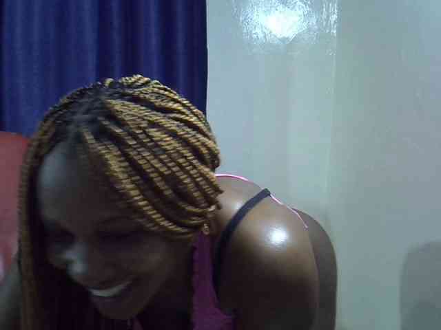 Sexyevonne webcam