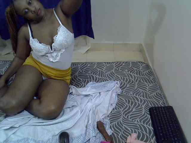 Sexyevonne webcam