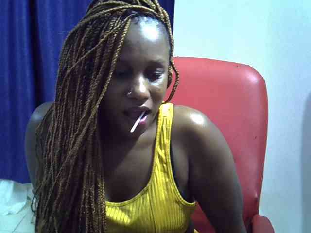 Sexyevonne webcam