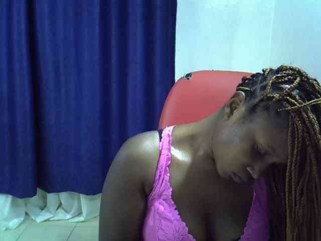 Sexyevonne webcam
