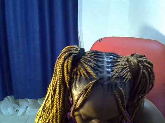 Sexyevonne webcam