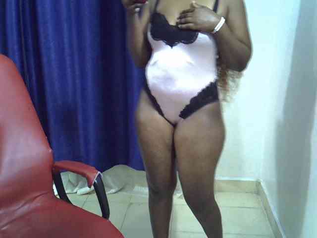 Sexyevonne webcam