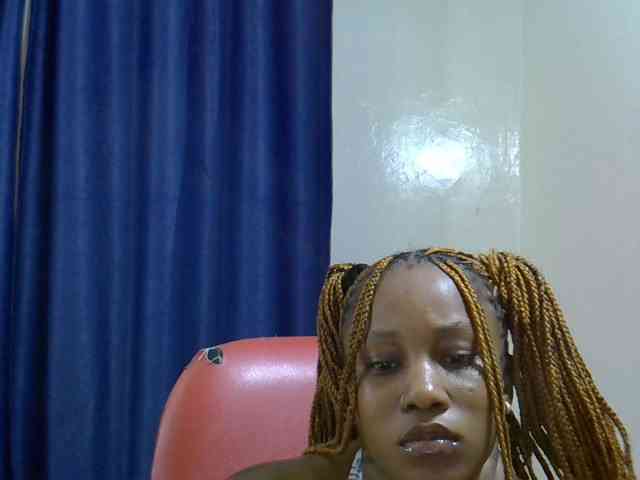 Sexyevonne webcam