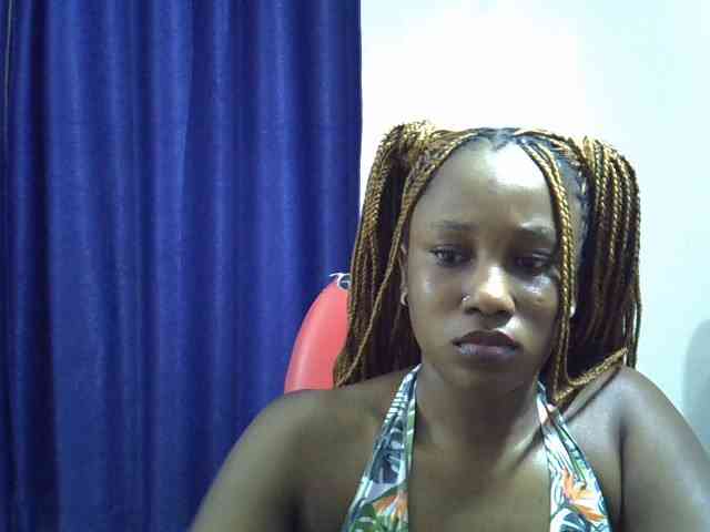 Sexyevonne webcam