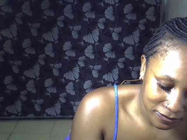 Sexyevonne webcam