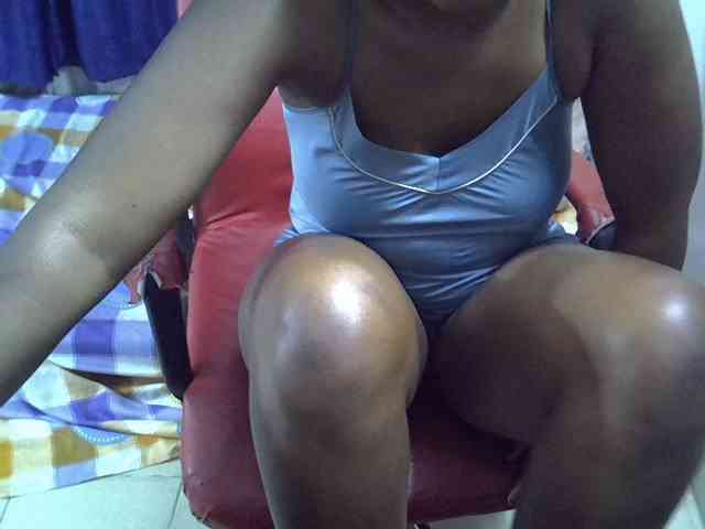 Sexyevonne webcam